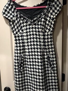 Black & White Houndstooth Cap Sleeve Dress